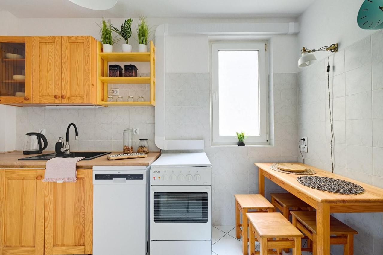 2 Bedroom Apt In Heart Of Warsaw Zgoda 9 Tv70 외부 사진