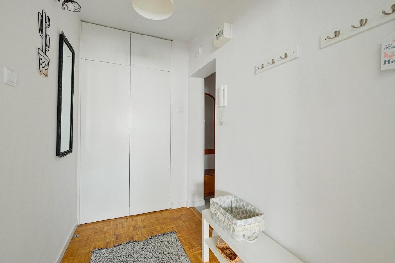 2 Bedroom Apt In Heart Of Warsaw Zgoda 9 Tv70 외부 사진