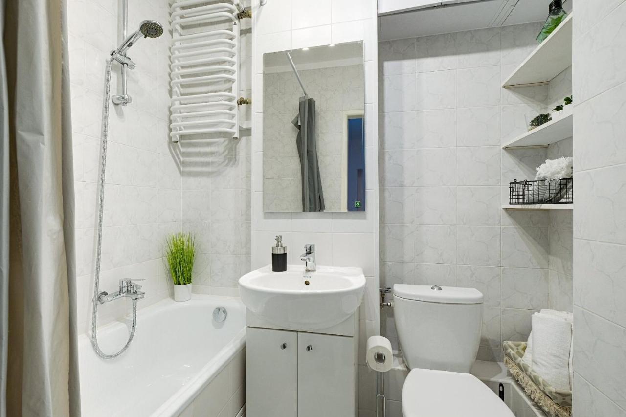2 Bedroom Apt In Heart Of Warsaw Zgoda 9 Tv70 외부 사진