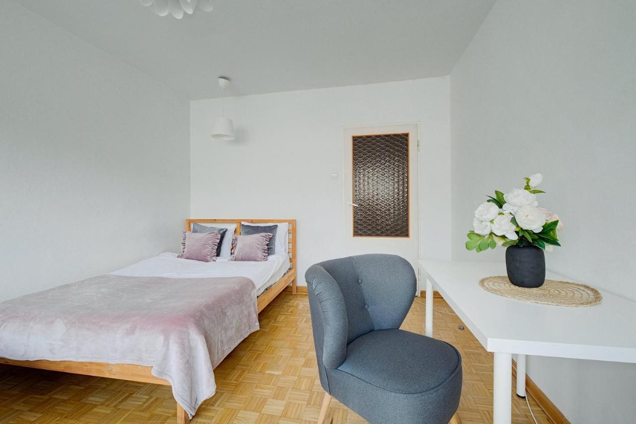 2 Bedroom Apt In Heart Of Warsaw Zgoda 9 Tv70 외부 사진